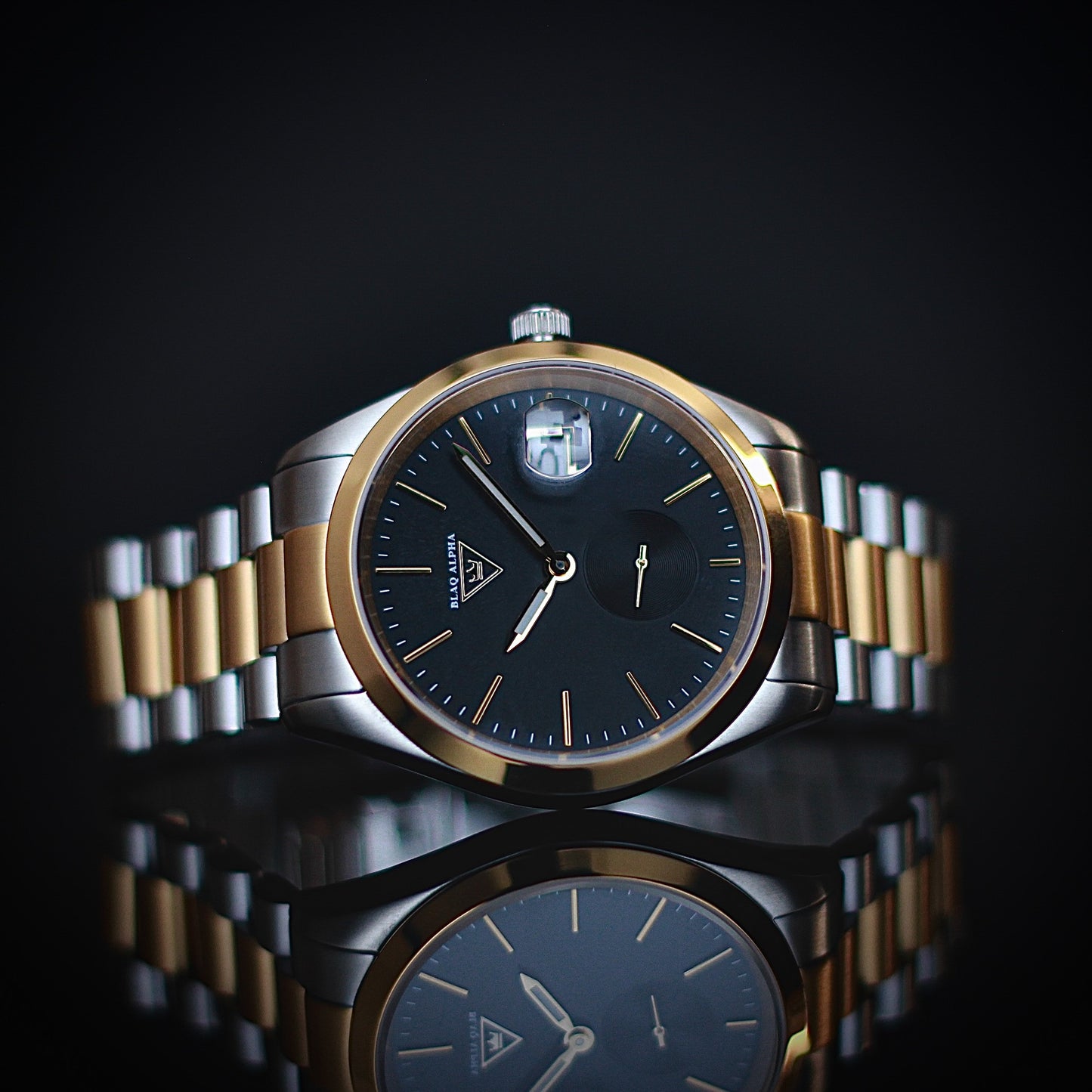 Titus • Black / Gold & Silver